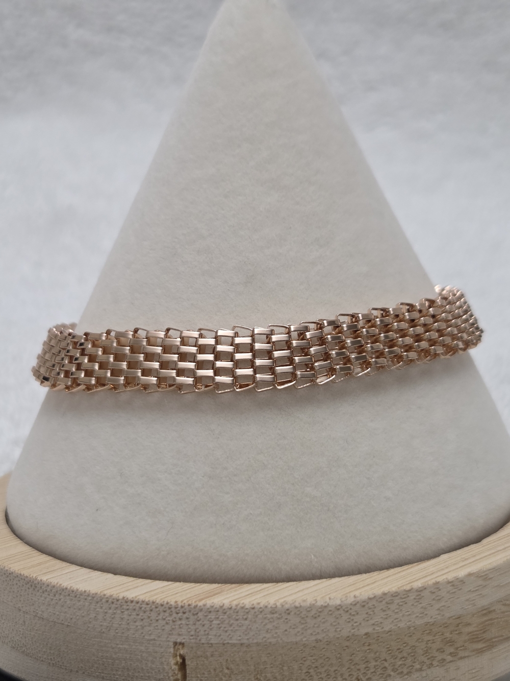Mesh Chain Bracelet in ION Plated Rose Gold Stainless Steel